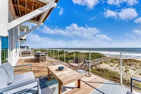 1516 Gulf View Way, Saint George Island, FL 32328