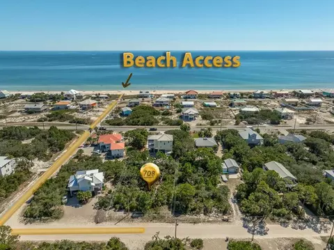 708 W Pine St, Saint George Island, FL 32328