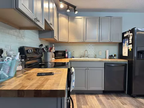 Kitchen - 110 Franklin St, Carrabelle, FL 32322 photo 2 of 4