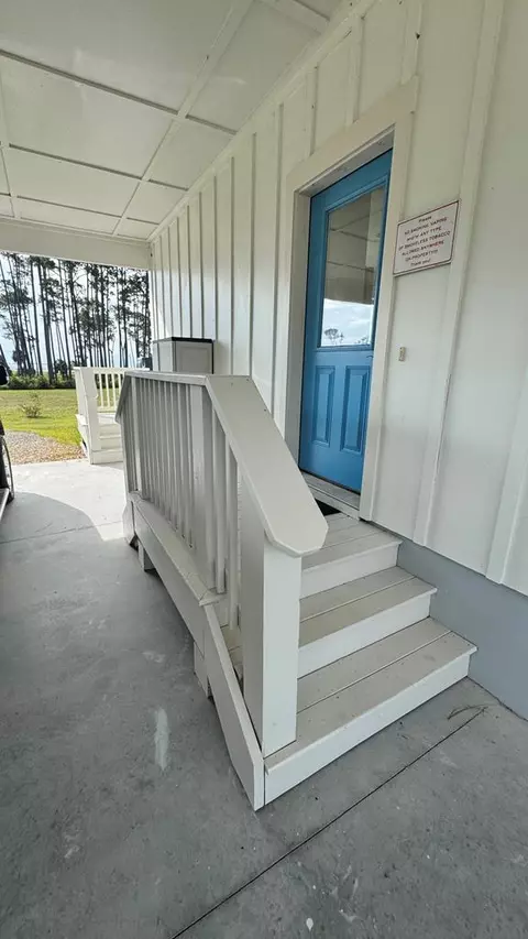 Exterior - 110 Shell Bay Ct, Carrabelle, FL 32322 photo 4 of 6