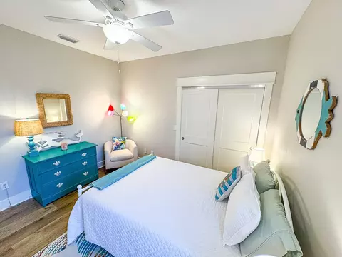 Bedroom - 110 Shell Bay Ct, Carrabelle, FL 32322 photo 3 of 10
