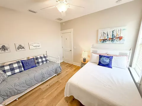 Bedroom - 110 Shell Bay Ct, Carrabelle, FL 32322 photo 7 of 10