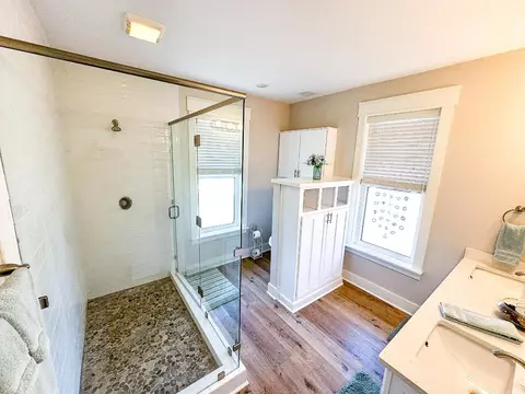 Bath - 110 Shell Bay Ct, Carrabelle, FL 32322 photo 2 of 4