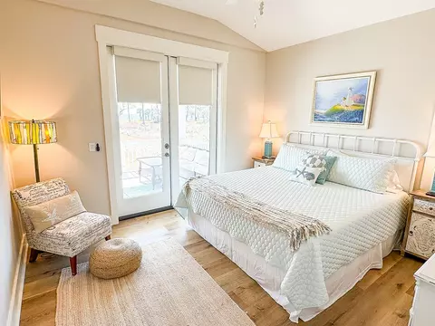 Bedroom - 110 Shell Bay Ct, Carrabelle, FL 32322 photo 2 of 10