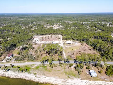 View/Area - 110 Shell Bay Ct, Carrabelle, FL 32322 photo 2 of 8