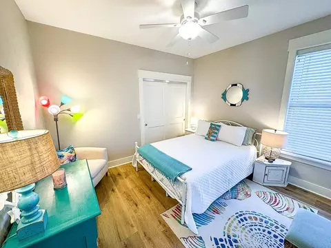 Bedroom - 110 Shell Bay Ct, Carrabelle, FL 32322 photo 5 of 10