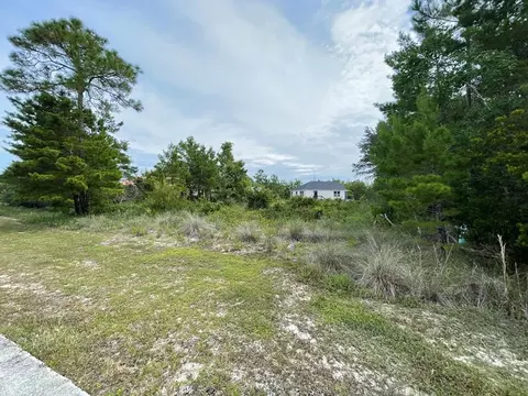 1645 Landing St, Carrabelle, FL 32322