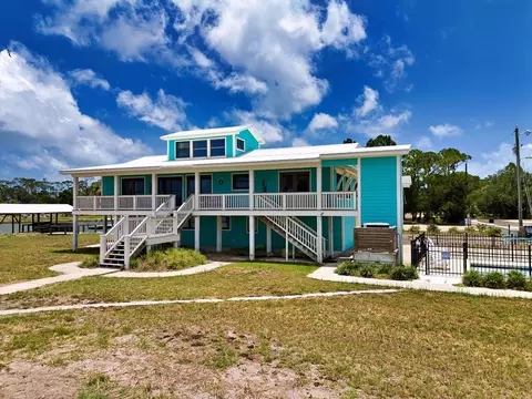 327 A Gander St, Saint George Island, FL 32328