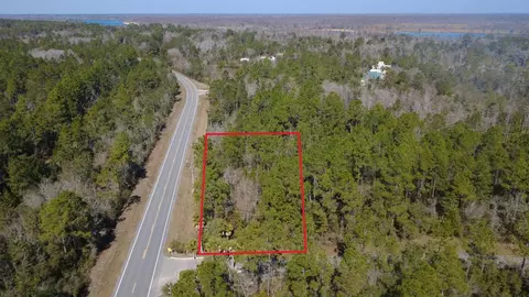 102 Whip-por-will Rd, Apalachicola, FL 32320