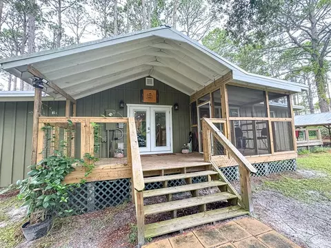 2455 Hwy 98 W, Carrabelle, FL 32322