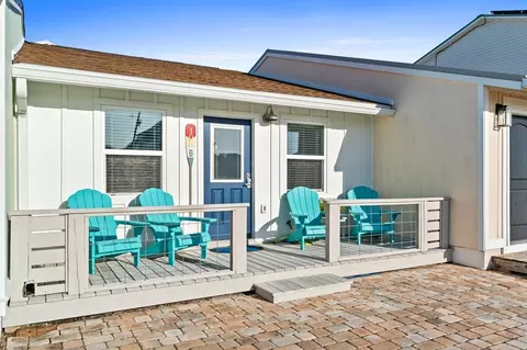 106 40th St #B, Mexico Beach, FL 32456