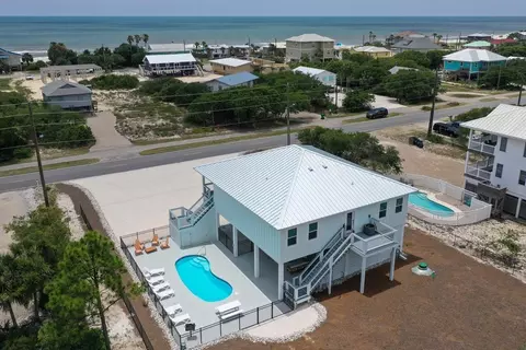 941 W Gulf Beach Dr, Saint George Island, FL 32328