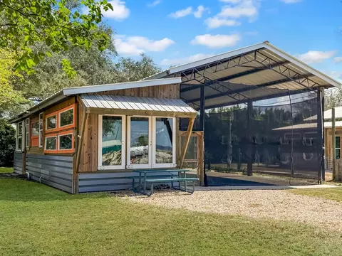 2390 Park Ave, Port St. Joe, FL 32456