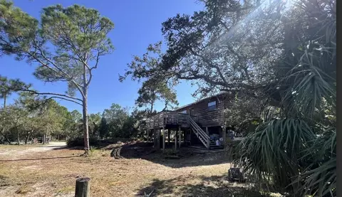 1057 W Pine Ave, Saint George Island, FL 32328