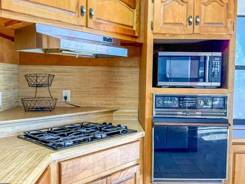 Kitchen - 425 River Rd, Carrabelle, FL 32322 photo 3 of 4