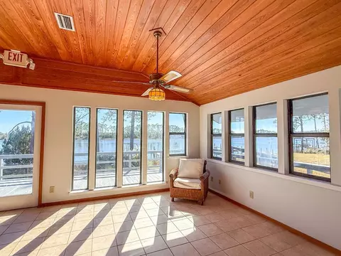 Exterior - 425 River Rd, Carrabelle, FL 32322 photo 6 of 6