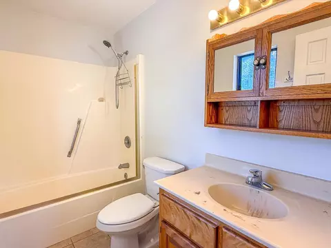 Bath - 425 River Rd, Carrabelle, FL 32322 photo 2 of 2