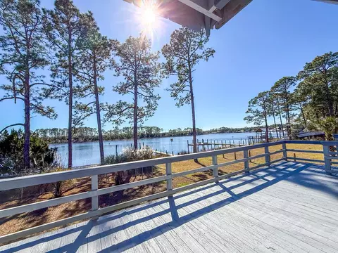 Exterior - 425 River Rd, Carrabelle, FL 32322 photo 3 of 6