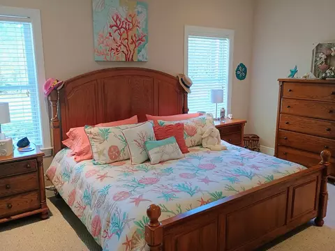 Bedroom - 811 Bruce Ave, Carrabelle, FL 32322 photo 2 of 2