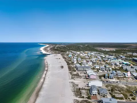 108 37th St, Mexico Beach, FL 32456