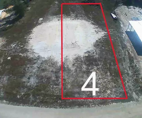 137 Yellowfin Dr, Overstreet, FL 32456