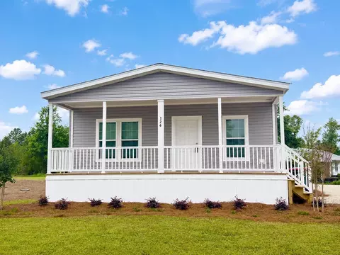 124 Meadow Ln, Wewahitchka, FL 32465