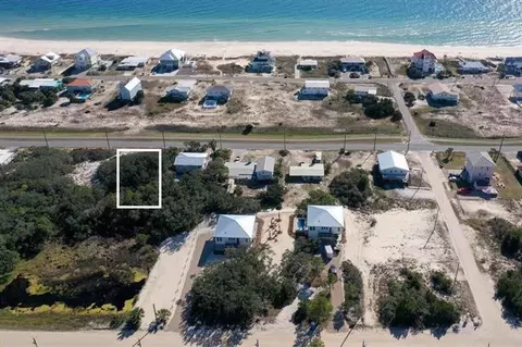 449 W Gulf Beach Dr, Saint George Island, FL 32328