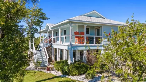 301 Hatley Dr, Mexico Beach, FL 32456