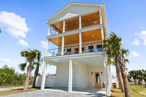 108 N 32nd St, Mexico Beach, FL 32456