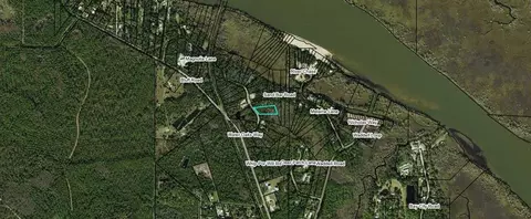 129 Water Oaks Way, Apalachicola, FL 32320