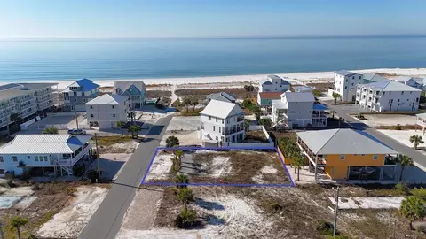 112 S 39th St, Mexico Beach, FL 32456