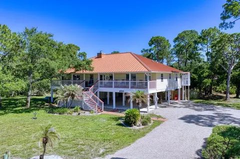 332 Cook St, Saint George Island, FL 32328