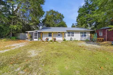 2315 Oak St, Carrabelle, FL 32322