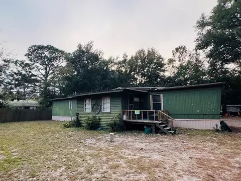 1209 NW 2nd St, Carrabelle, FL 32322