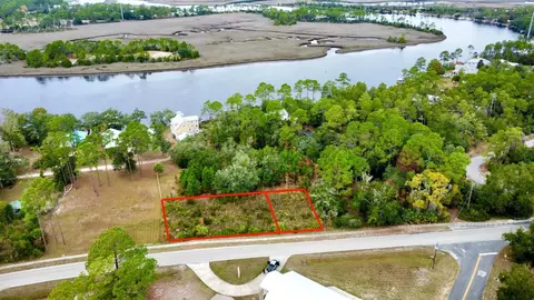 711 Ryan Dr, Carrabelle, FL 32322 photo 4