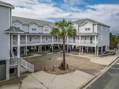 401 St James Ave #1, Carrabelle, FL 32322
