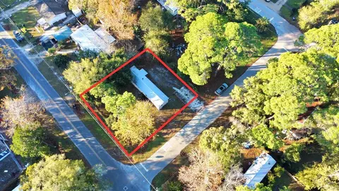 280 24th Ave, Apalachicola, FL 32320