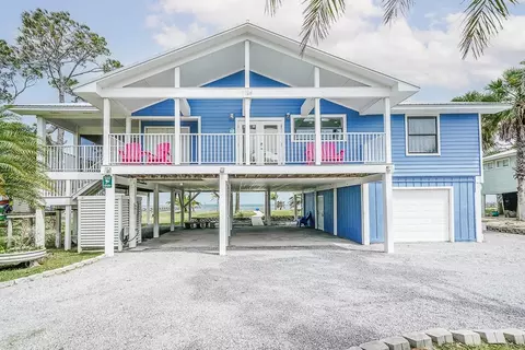 7124 Leeward St, Port St. Joe, FL 32456