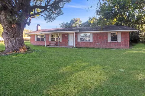 264 Bay Ave, Wewahitchka, FL 32465