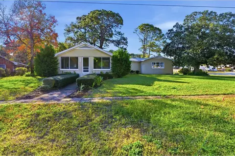 290 Hwy 98 E, Eastpoint, FL 32328