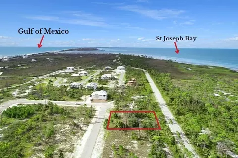 135 Hemmingway Cr, Port St. Joe, FL 32456