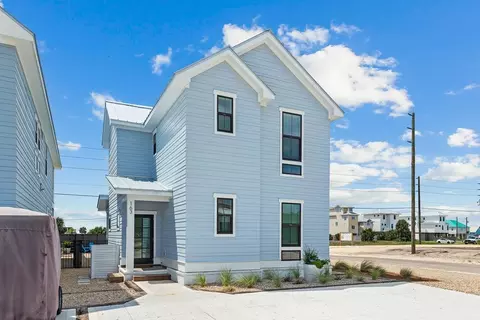 163 W Gulf Beach Dr, Saint George Island, FL 32328