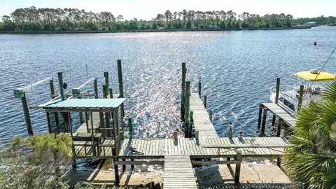 View/Area - 387 River Rd, Carrabelle, FL 32322 photo 4 of 10