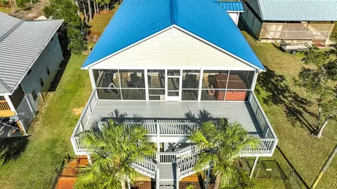 Exterior - 387 River Rd, Carrabelle, FL 32322 photo 3 of 14