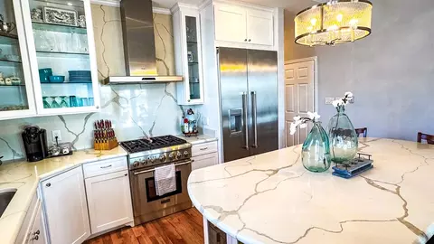 Kitchen - 387 River Rd, Carrabelle, FL 32322 photo 3 of 4