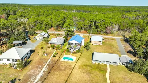 View/Area - 387 River Rd, Carrabelle, FL 32322 photo 1 of 10