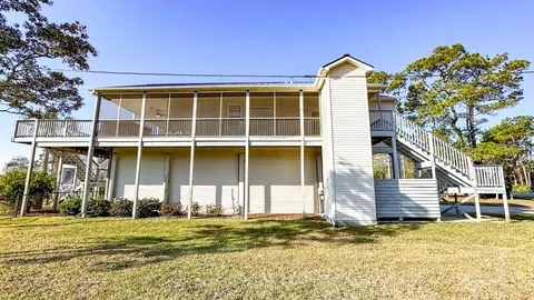 Exterior - 387 River Rd, Carrabelle, FL 32322 photo 7 of 14