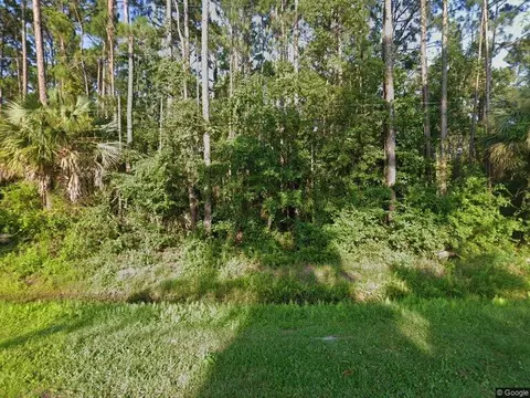3 Mark St, Apalachicola, FL 32320