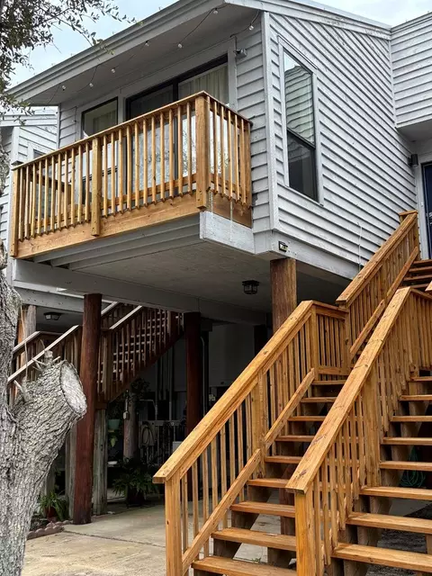 1804 E Gulf Beach Dr #L-4, Saint George Island, FL 32328