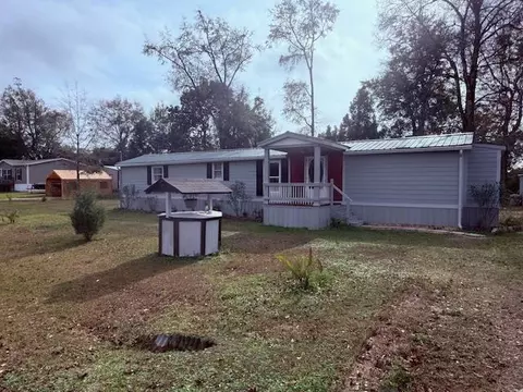 492 Land Dr, Wewahitchka, FL 32465